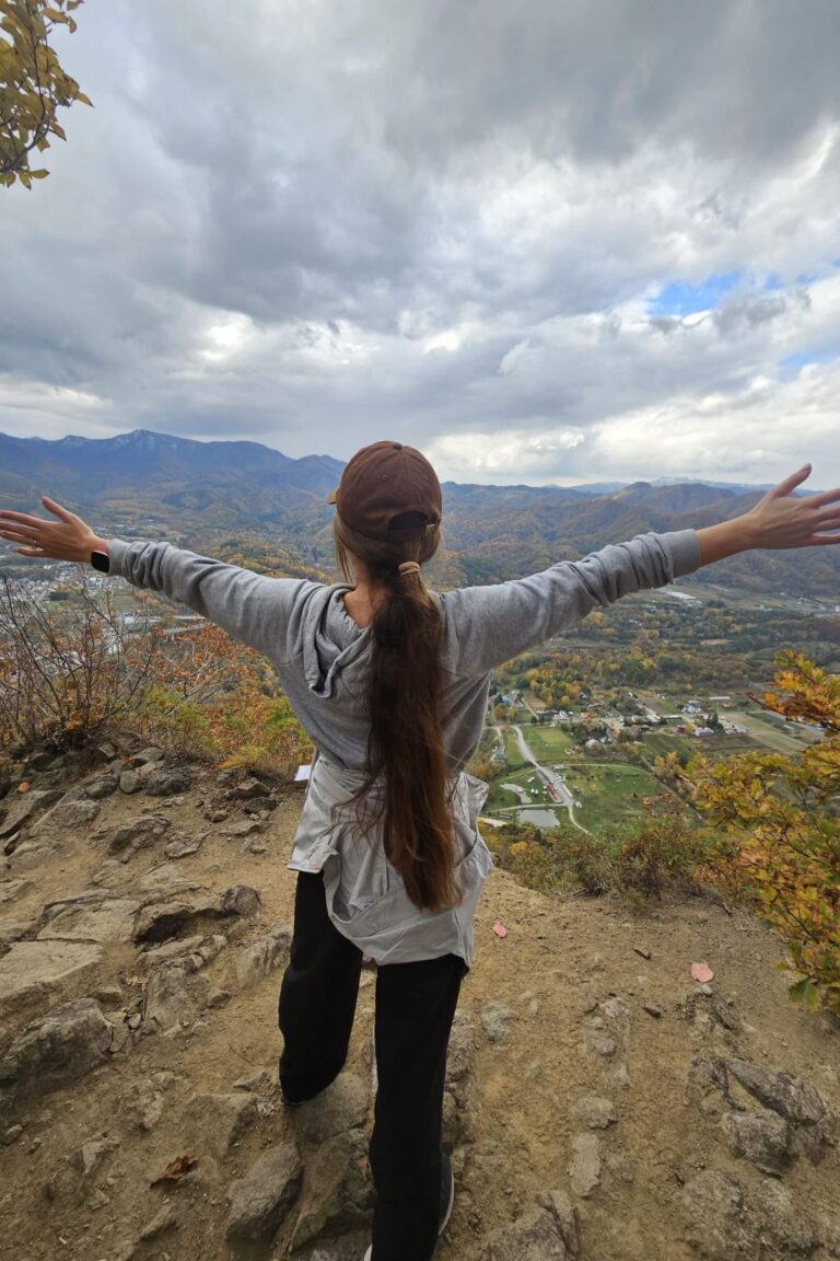 A Morning Hiking Mount Hakkenzan + The Best Lunch Spot!